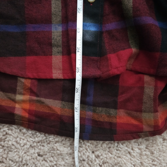 Old Navy Women's Flannel Boyfriend Button-Down Shirt - Picture 5 of 6